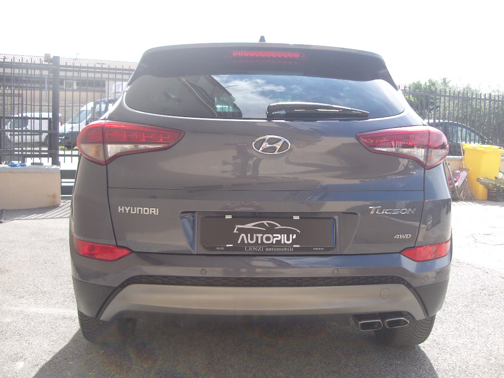 HYUNDAI TUCSON 2.0 DCI 4X4 CON TETTO APRIBILE