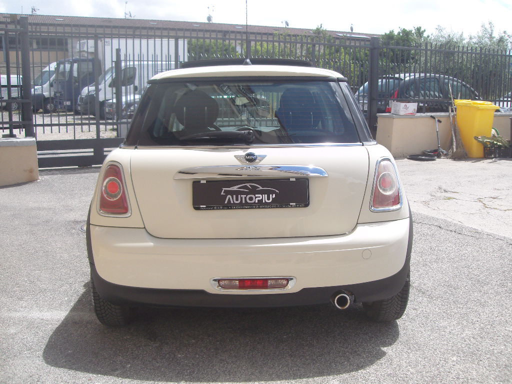 MINI COOPER 1.6 D CON TETTO APRIBILE