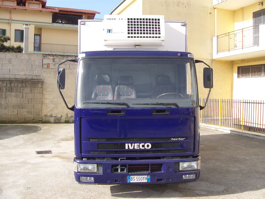 EUROCARGO 65E13 CON FRIGO E PARETINA